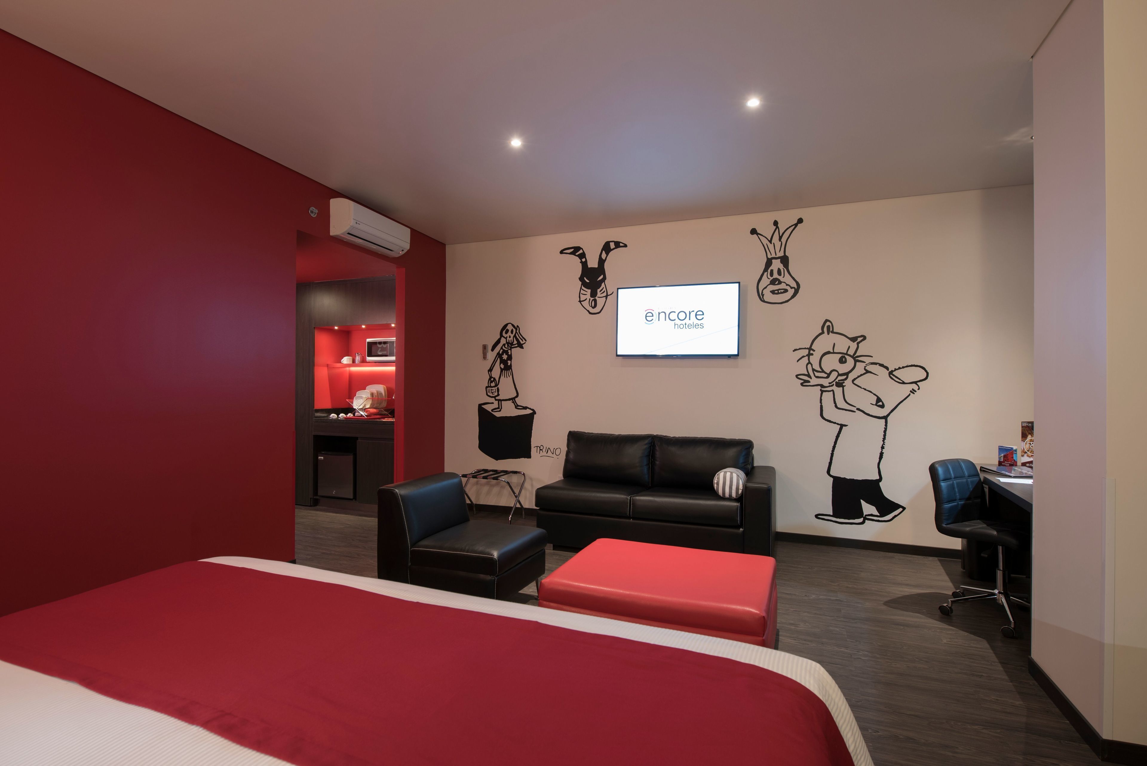 junior suite, 1 king bed | in-room safe, individually decorated, desk, laptop workspace