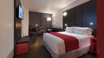 Caja de seguridad en la habitación y decoración personalizada