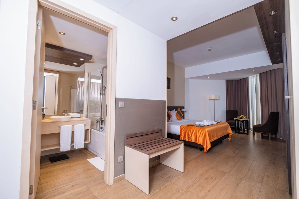 Standard Room | 이집트산 면 시트, 고급 침구, 미니바, 객실 내 금고