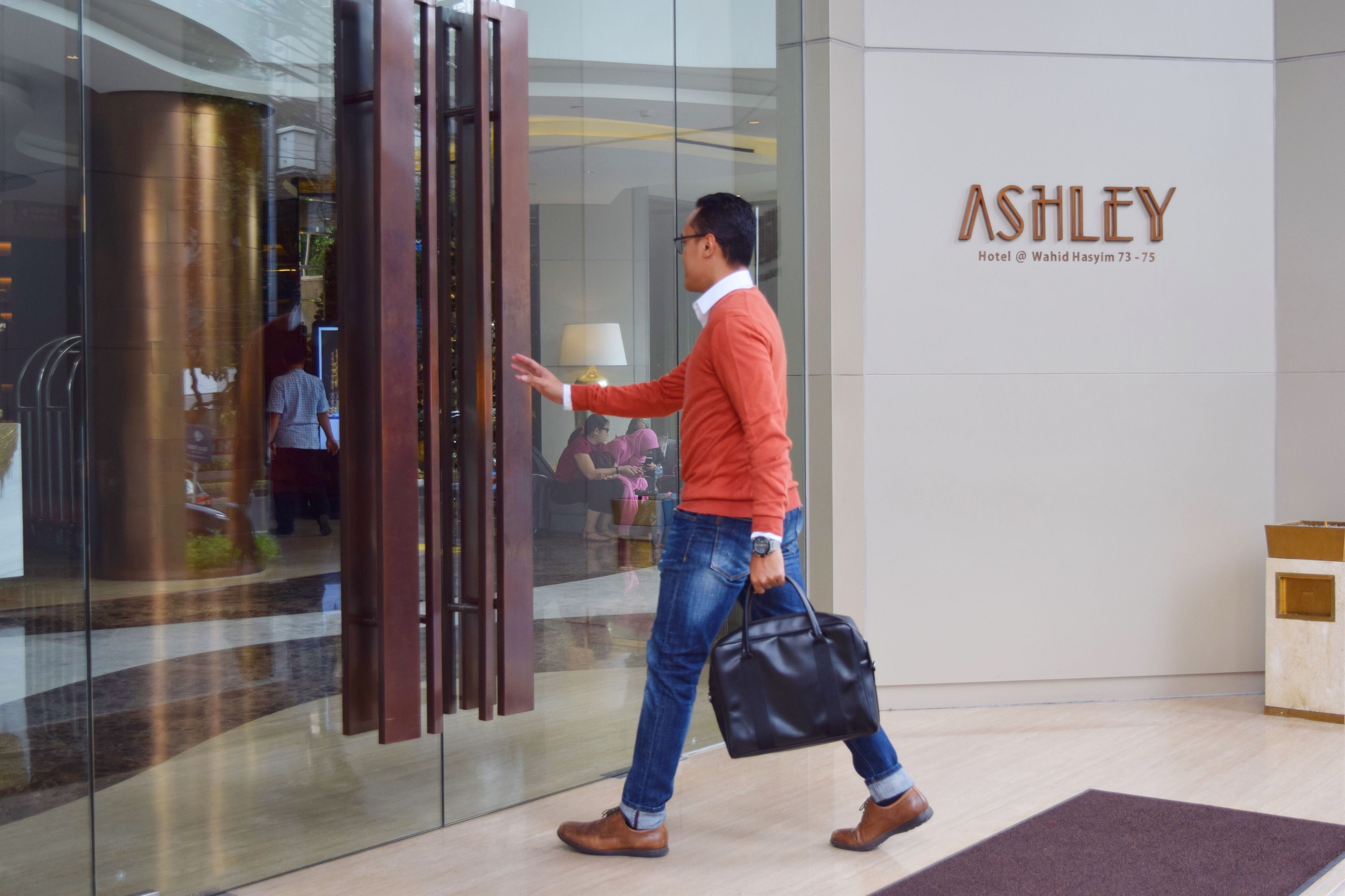 Photo - Ashley Wahid Hasyim Jakarta