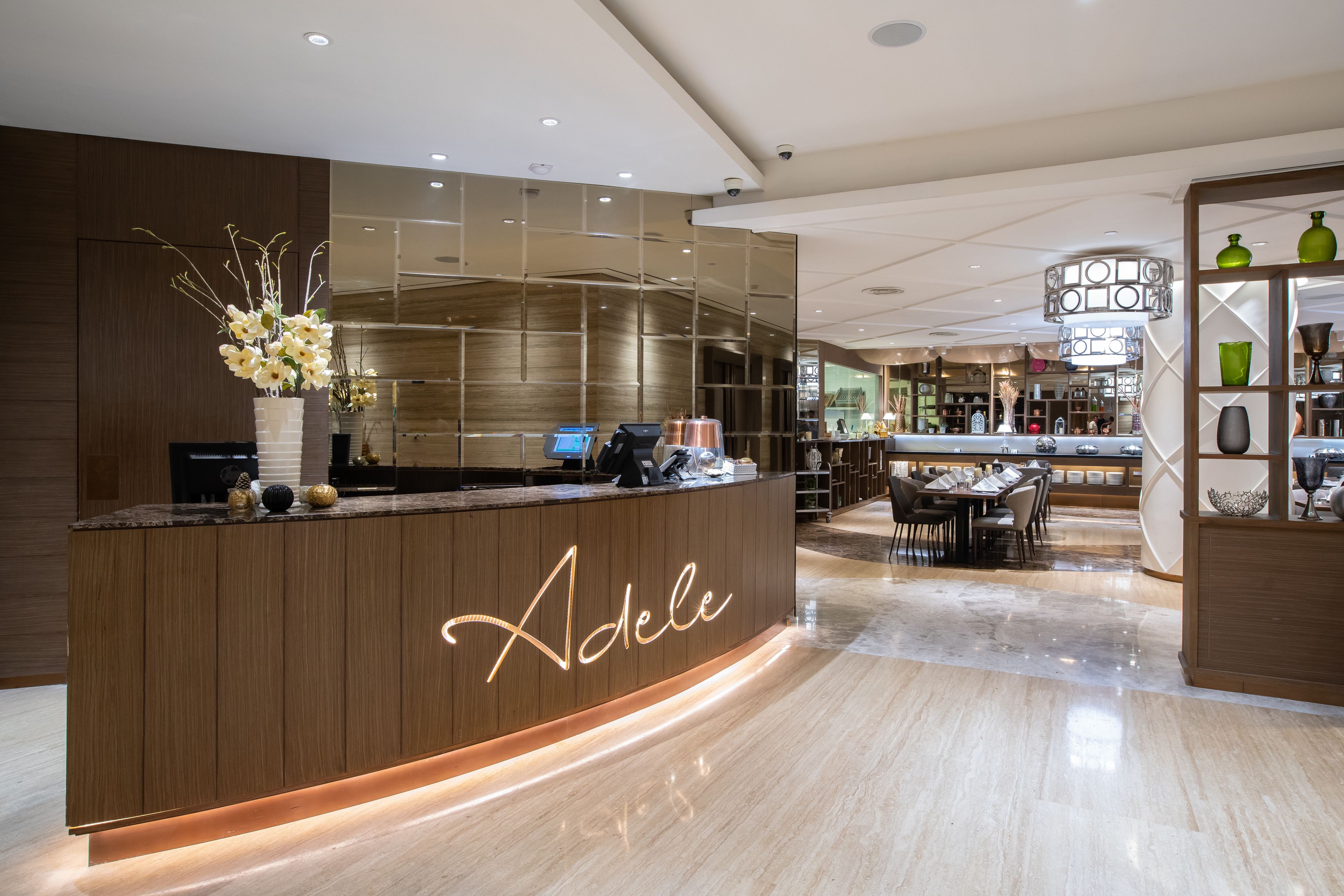 Breakfast, lunch, dinner served; international cuisine 