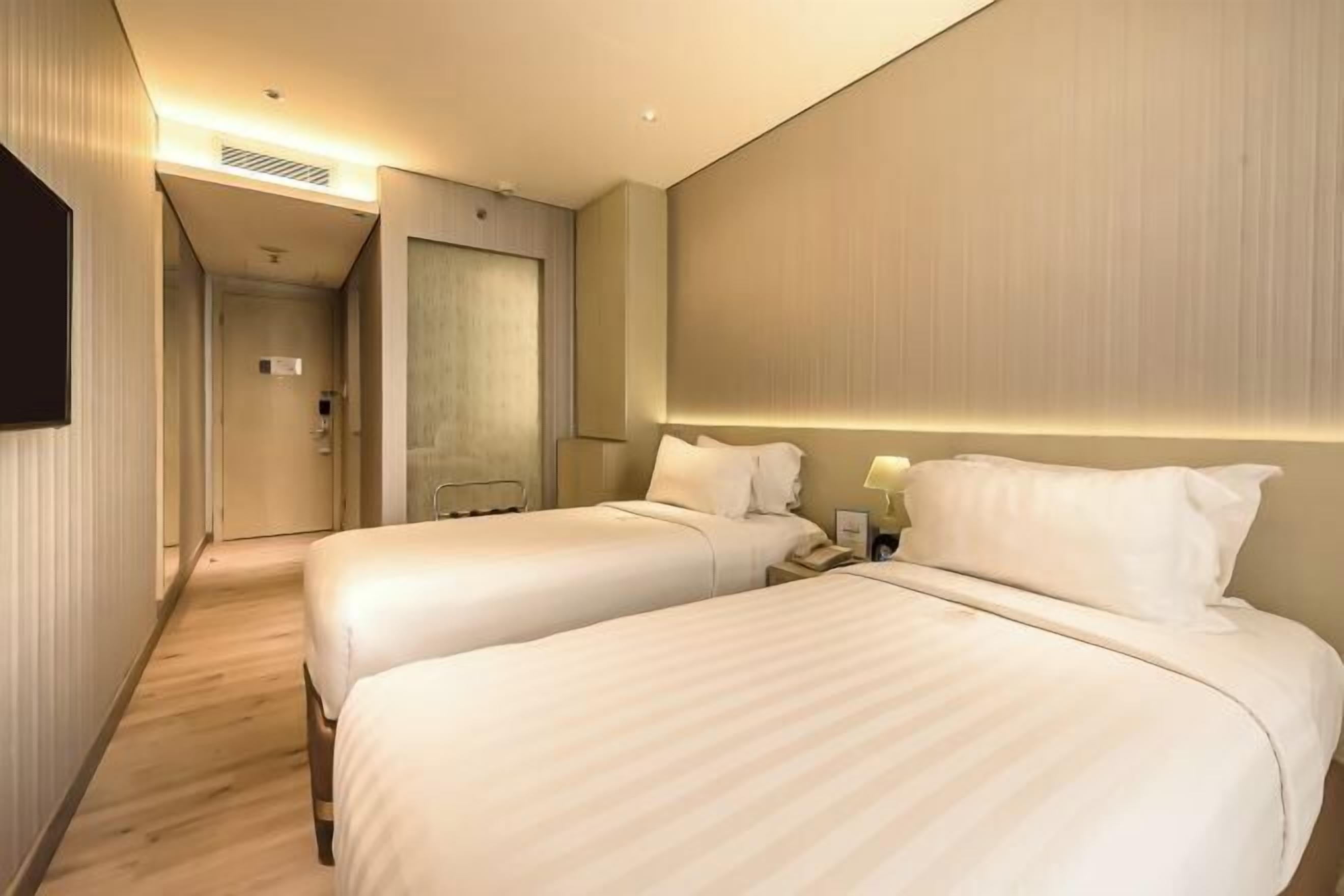 1 phòng ngủ, bộ đồ giường cao cấp, két bảo mật tại phòng, bàn 