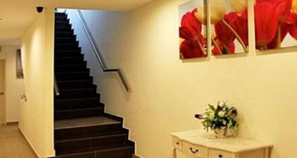 One Hotel Lintas Jaya