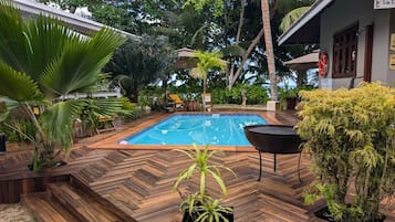 Udendørs pool