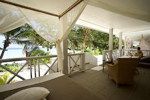 1 bedroom, premium bedding, pillow-top beds, minibar