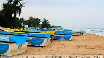 Una spiaggia nelle vicinanze