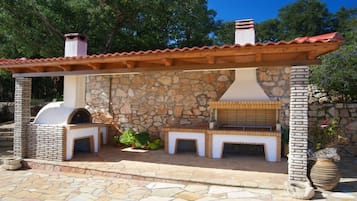 Villa, 3 Bedrooms | Terrace/patio