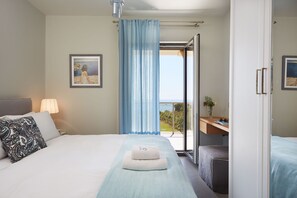 Premium bedding, in-room safe, iron/ironing board, free cots/infant beds - Art Villas (Kefalonia)