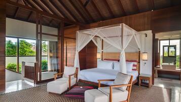 5 bedrooms, premium bedding, in-room safe, desk