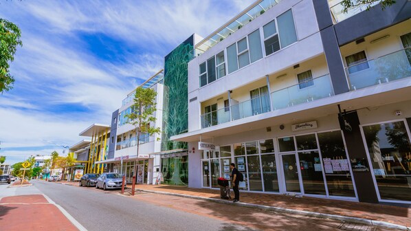 Exterior - CityLights Hotel (Perth)