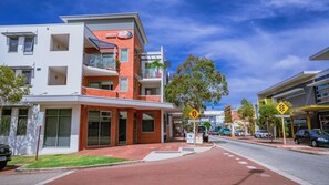 Exterior - CityLights Hotel (Perth)