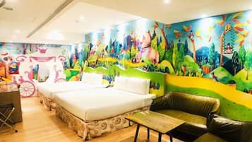 Down duvets, free minibar, in-room safe, desk