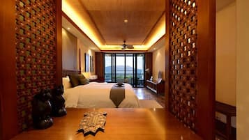 King Garden View Room