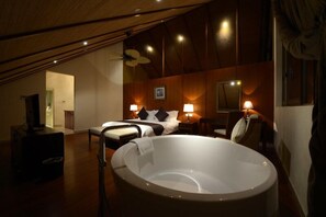 Deluxe Suite, 3 Bedrooms, Sea View - Shixishu Jianguo Yalong Bay Resort Hotel (Sanya)
