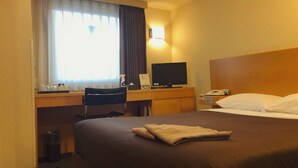 遮光窗帘、熨斗/熨板、免费 WiFi、床单