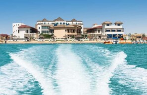 ด้านหน้าที่พัก