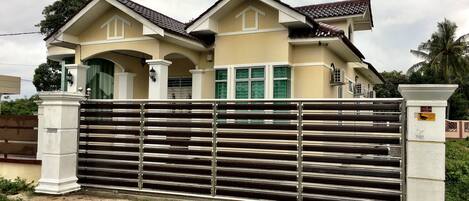 Perincian bahagian luar