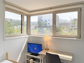 Premium bedding, down duvets, in-room safe, individually furnished