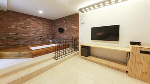Superior Twin Room | WiFi (free), individually decorated - Nabi Hotel (Eumseong)