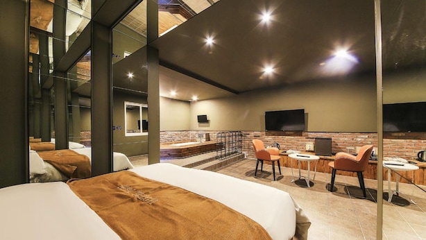 Superior Room | WiFi (free), individually decorated - Nabi Hotel (Eumseong)
