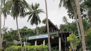 Unclassified image, 2 of 33, button - Encenada Beach Resort (Puerto Galera)