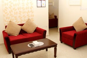 Living room - Dar Al Khaleej Hotel Apartments (Al Buraymi)