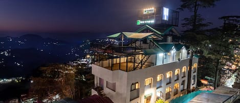 Front of property - evening/night