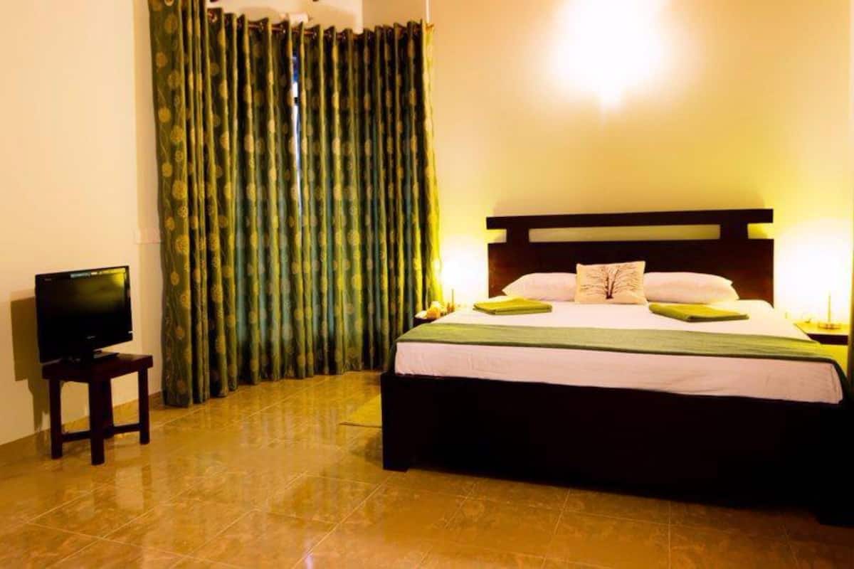 Standard Double Room | 1 bedroom, desk, WiFi (free)