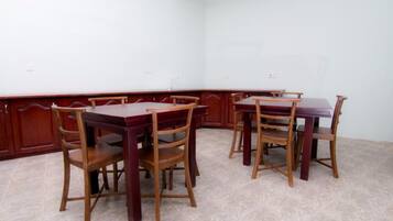 Daily English breakfast (USD 3 per person)