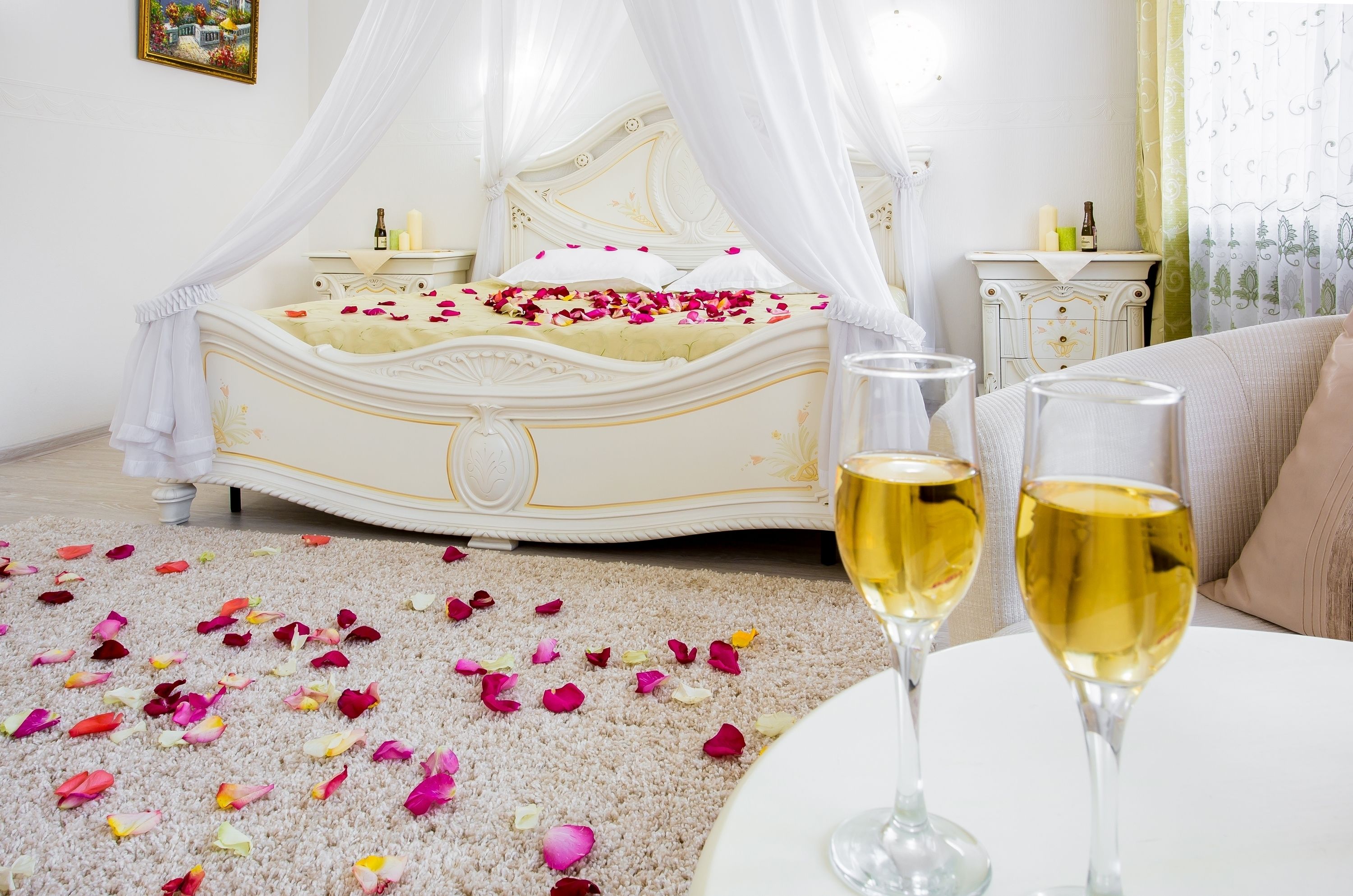 Studio (Romantic) | Desk, iron/ironing board, rollaway beds, free WiFi