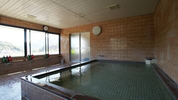 Banyera d'hidromassatge coberta