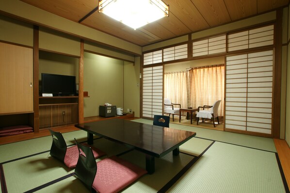 In-room safe, free WiFi - Imakuni Ryokan (Takachiho)