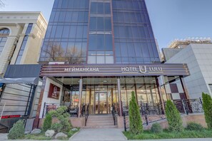 Front of property - Hotel Lulu (Bishkek)