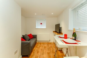 1 bedroom, iron/ironing board, free WiFi - Flat 1 Front Street (York)