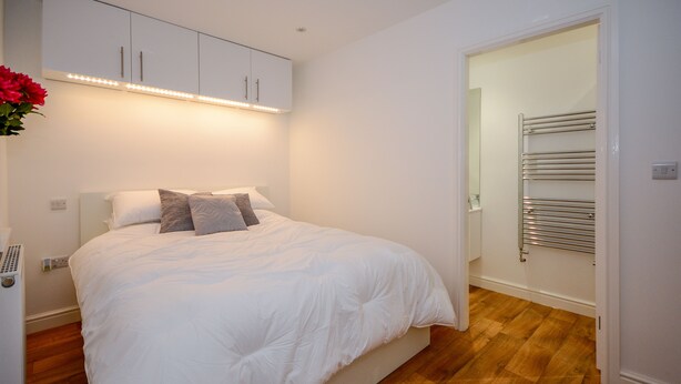 Appartement, 1 chambre | 1 chambre, fer et planche à repasser, accès au Wi-Fi (inclus)