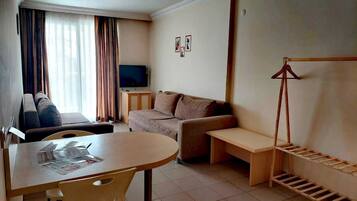 Apartment | 1 Schlafzimmer, Schreibtisch, kostenlose Babybetten, kostenloses WLAN