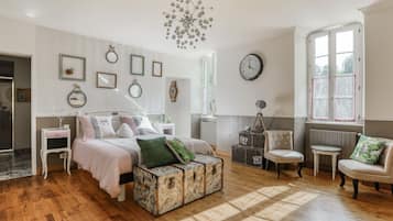 Deluxe Double Room, 1 Queen Bed, Non Smoking, Garden View | Premium bedding, individually decorated, individually furnished