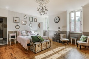 Premium bedding, individually decorated, individually furnished - Jolysable (Pons)