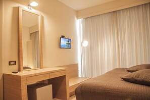 Apartment Classic | In-room safe, blackout drapes, soundproofing, iron/ironing board - Hotel Christina (Chania)
