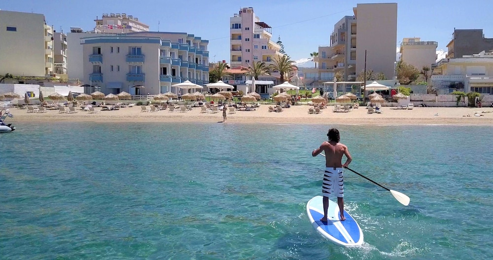 Christina Beach by null