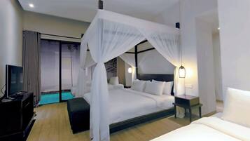 Deluxe Family Suite Villa | In-room safe, desk, iron/ironing board, free WiFi