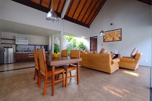 Deluxe-Bungalow (Plus) | Wohnbereich