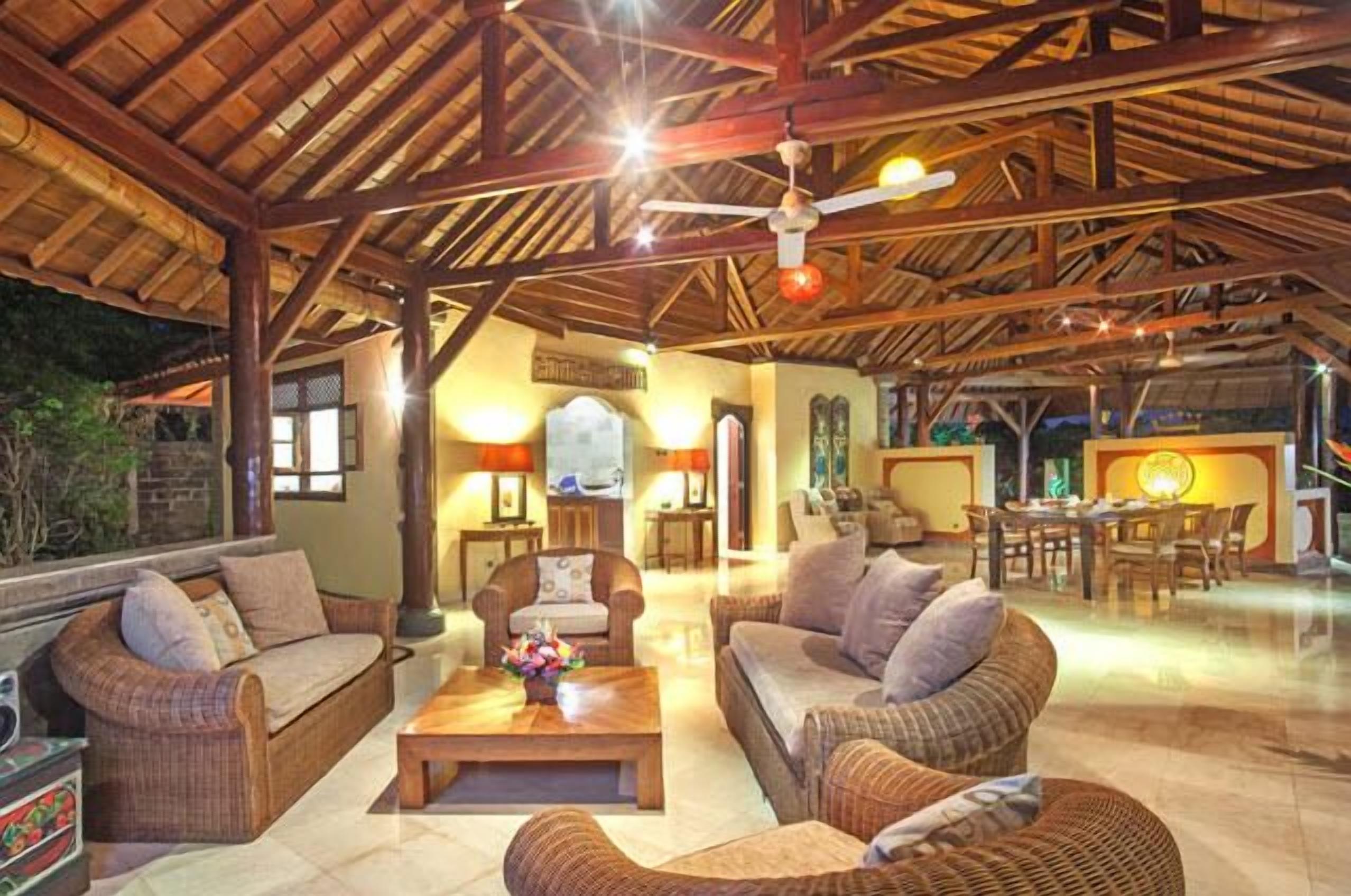 4 Bedrooms Villa with Private Pool | Living area | LED TV