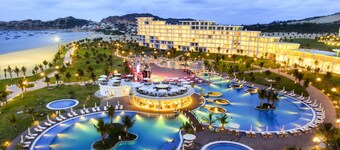 FLC Luxury Hotel Quy Nhon