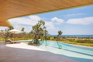 Beach Front Villa 03 Bedrooms | Terrace/patio