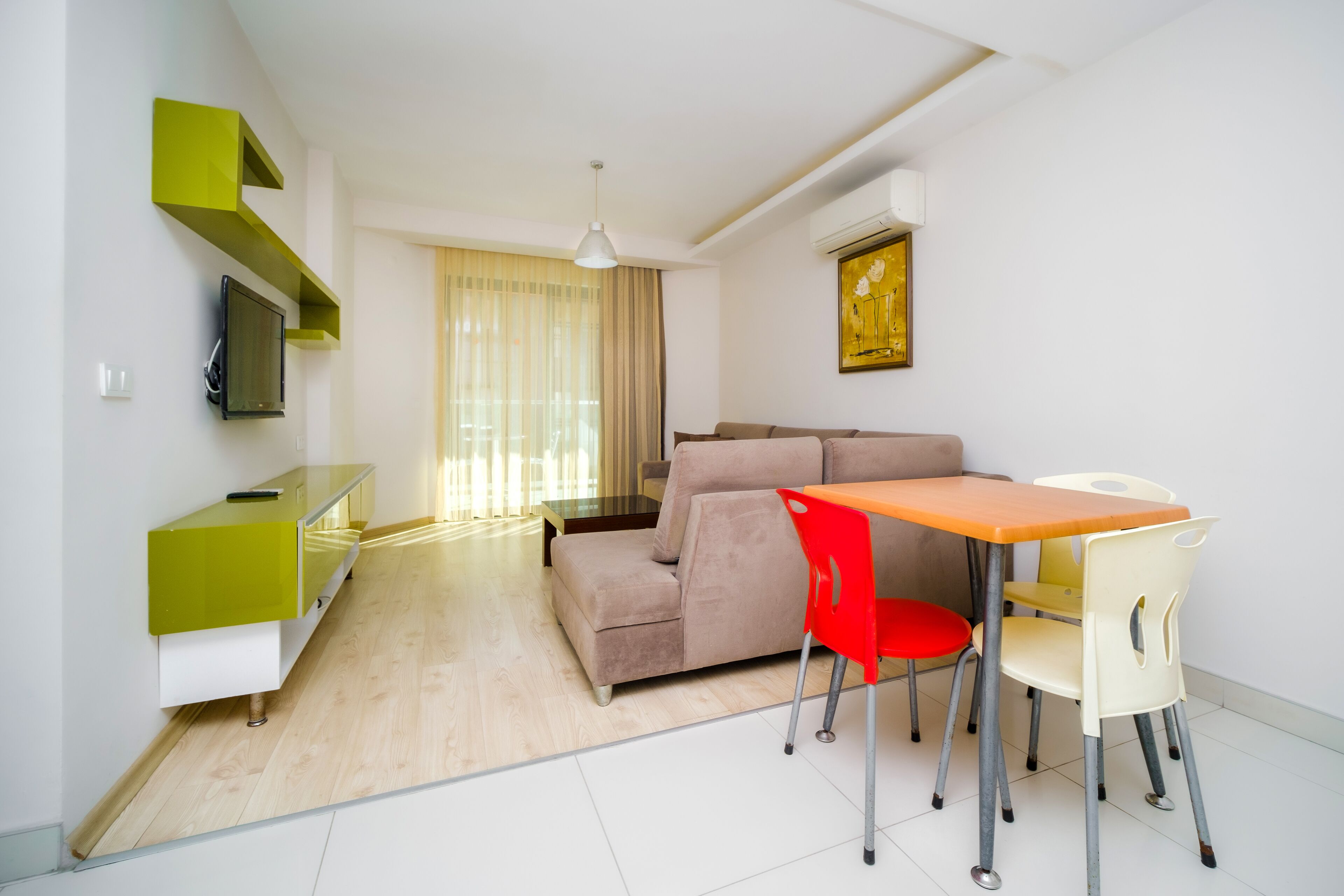 Lejlighed | Opholdsområde | LCD-tv