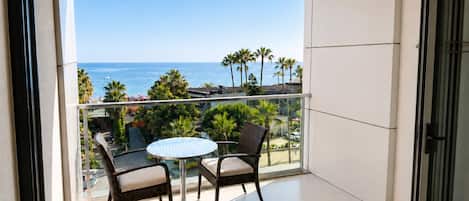 Appartement Deluxe, balcon, vue sur la mer | Balcon