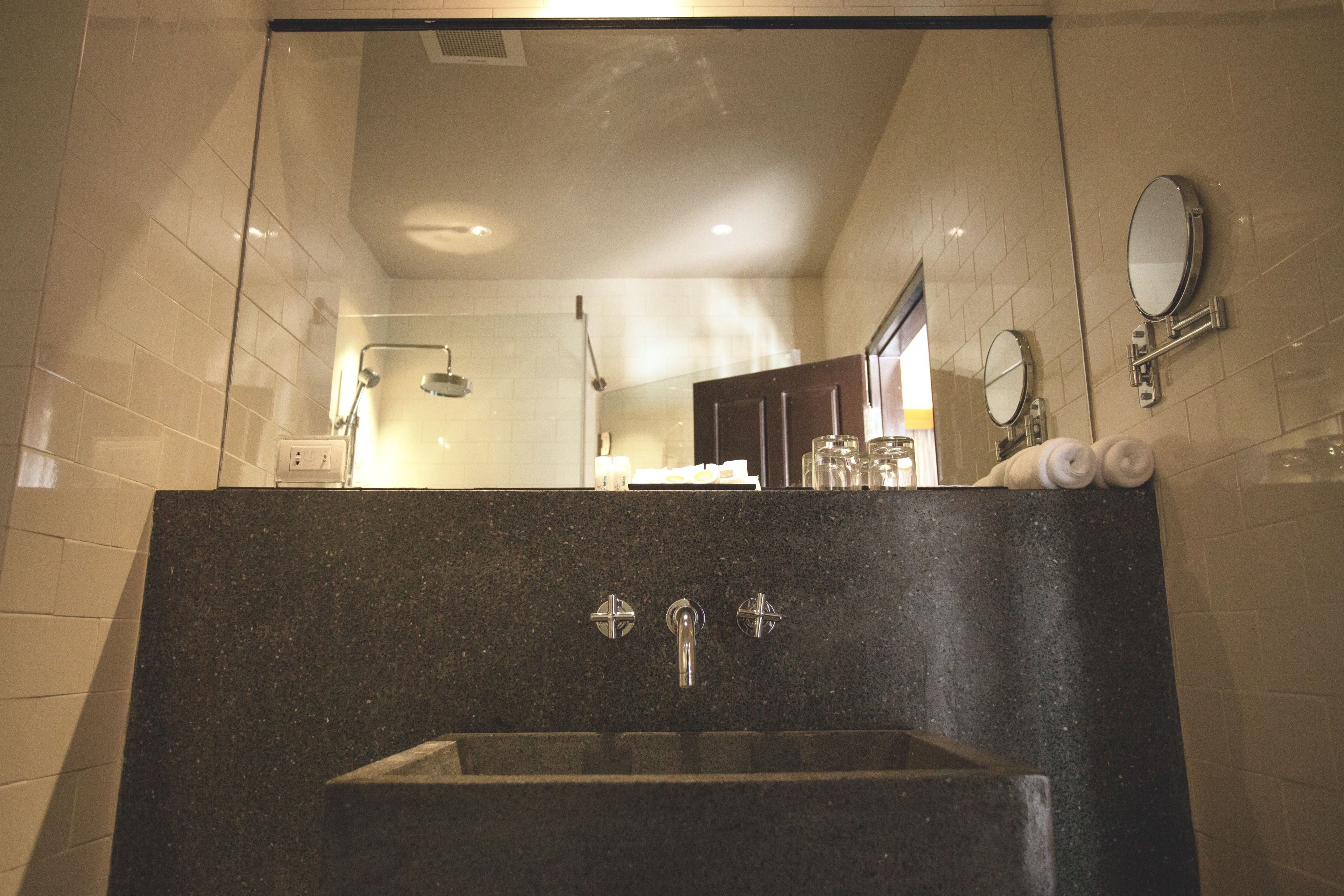 sanakeo classic double or twin | minibar, in-room safe, individually decorated, individually furnished