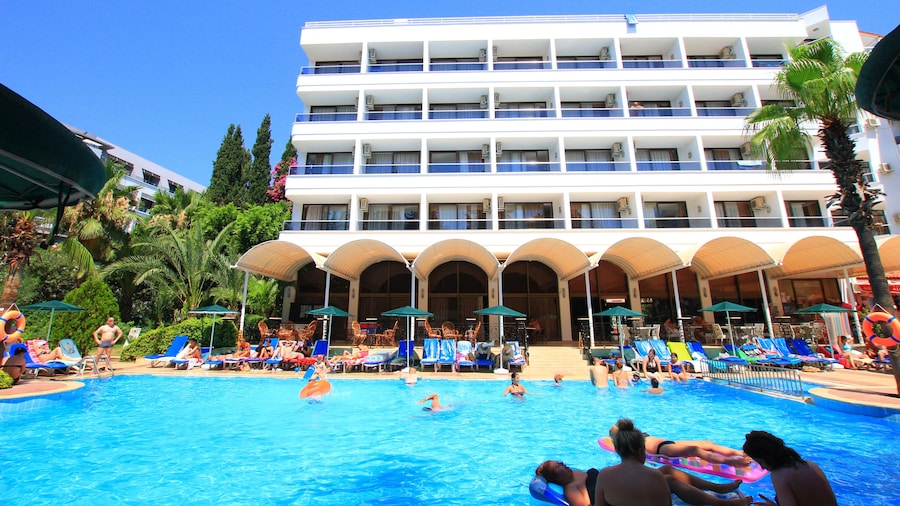 K Maris Hotel
