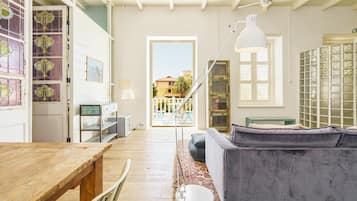 Ropa de cama de alta calidad y minibar